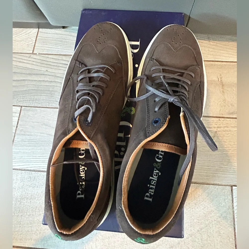 NEW IN BOX Paisley & Gray Addington Suede Wingtip men’s Sneakers size 10